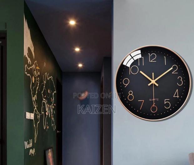 Wall Clock Camera · Photo 3