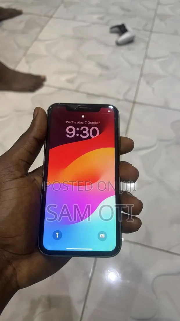 Apple iPhone 11 64 GB Green · Photo 1