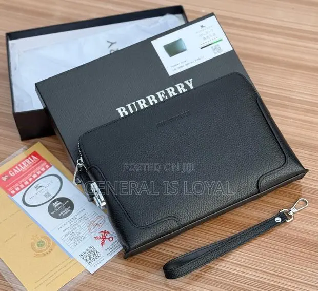 Burberry Mens Lock Clutches Bag · Photo 1