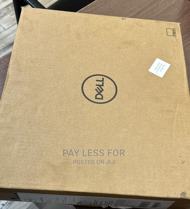 New Laptop Dell Inspiron 14 7460 16GB Intel Core I7 SSD 512GB · Photo 4