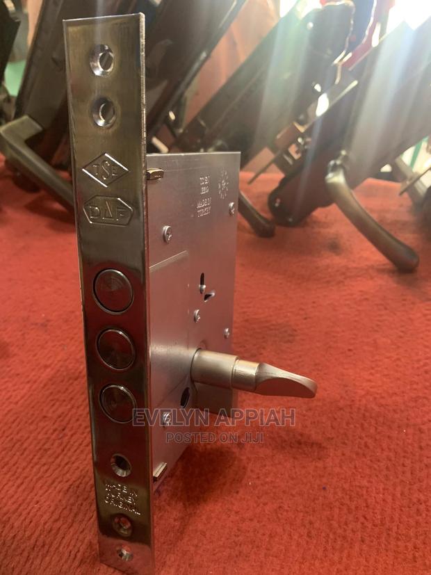 Turkey Door Top Lock · Photo 5