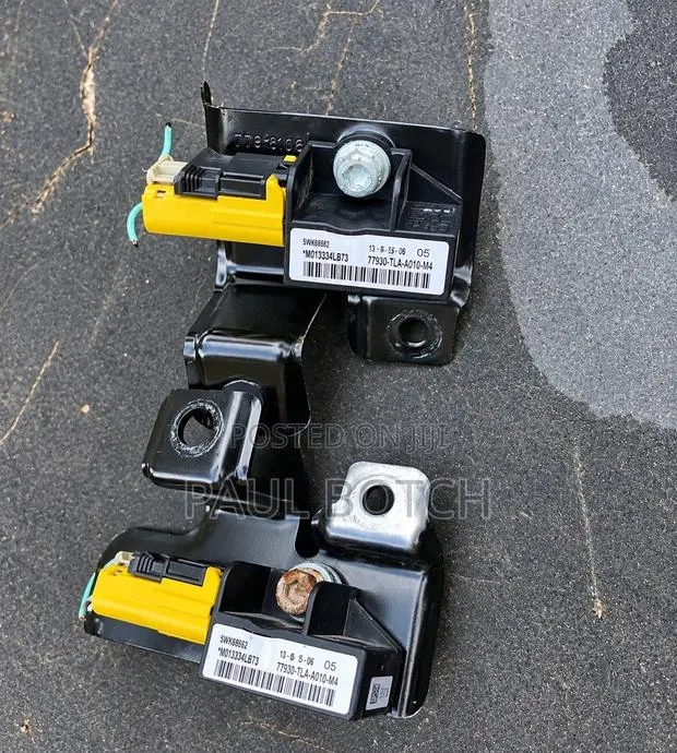 2017,2018,2019,2020,2021,2022 Honda CR-V Impact Crash Sensor · Photo 1