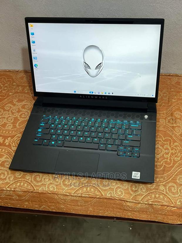 New Laptop Alienware M17x R2 16GB Intel Core I7 SSD 1T · Photo 8