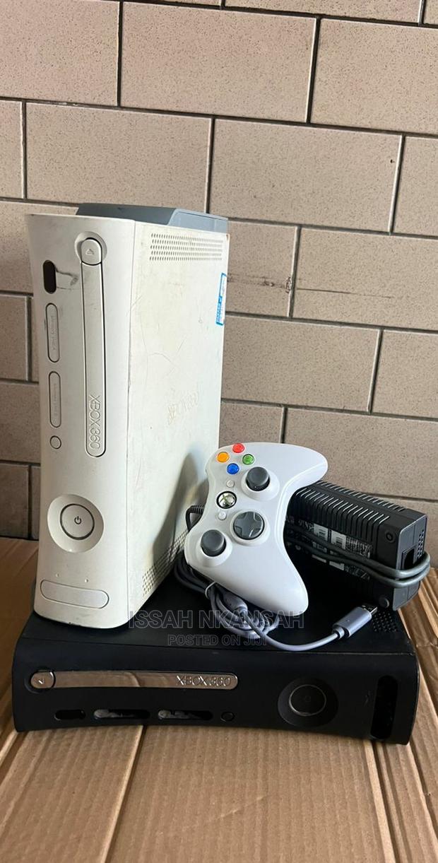 Xbox 360 Console · Photo 1