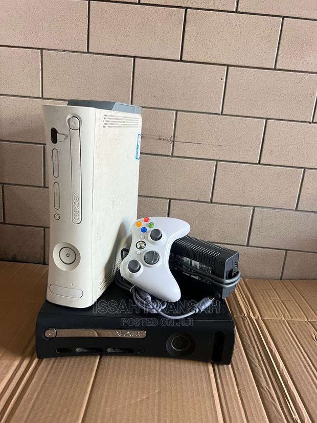 Xbox 360 Console · Photo 2