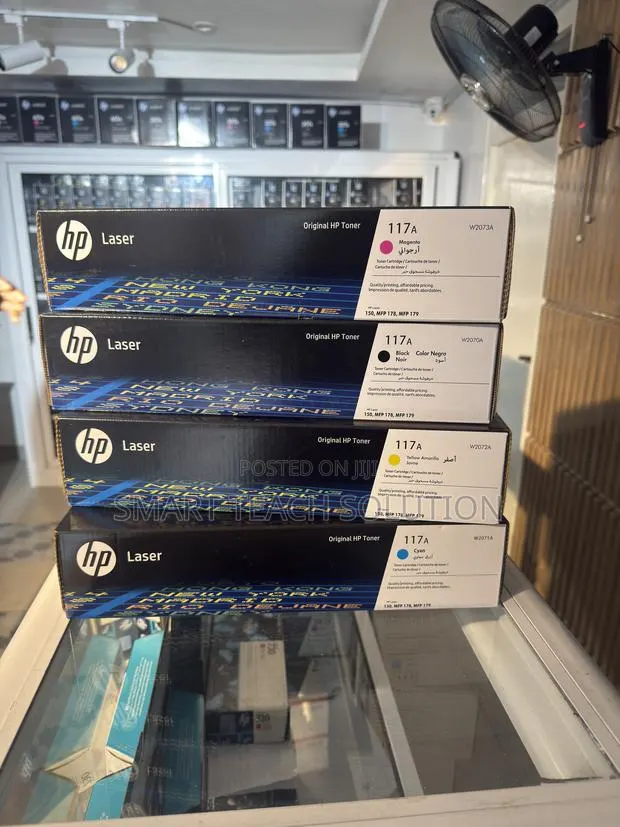 HP 117A Original Toners · Photo 1