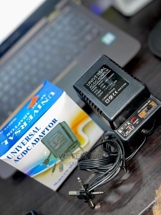 Universal Ac-Dc Power Adapter 18w 1000ma · Photo 3