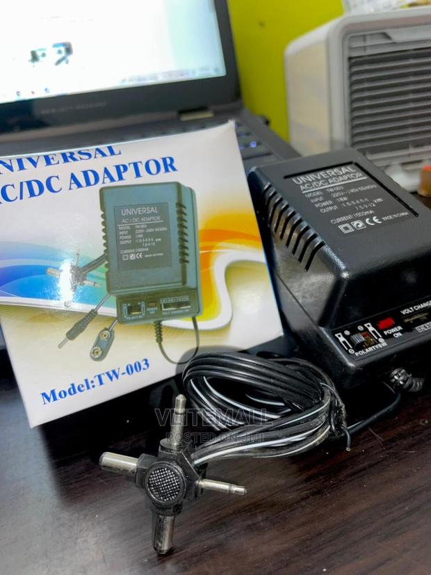 Universal Ac-Dc Power Adapter 18w 1000ma · Photo 4