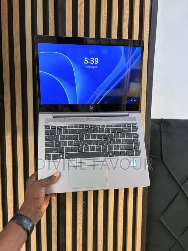 Laptop HP ZBook 14u G5 8GB Intel Core i5 SSD 256GB · Photo 1