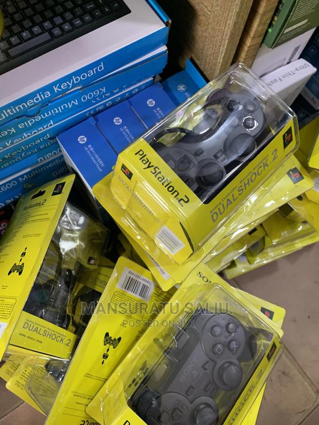 Ps2 Wired Controller · Photo 1
