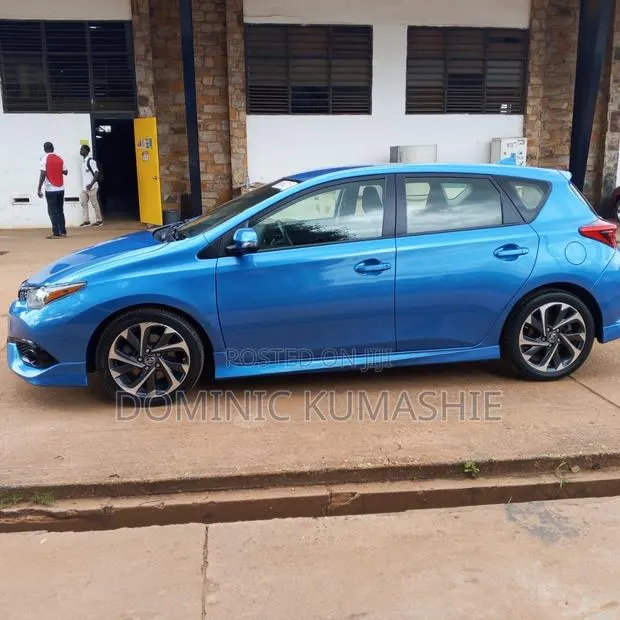 Toyota Corolla L 4dr Sedan (1.8L 4cyl CVT) 2017 Blue · Photo 1