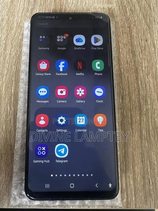 Samsung Galaxy S20+ 128 GB White · Photo 1