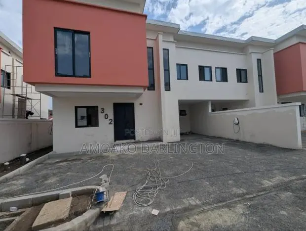 4 Bedrooms Self Compound · Photo 1