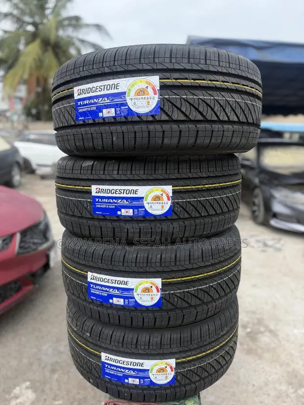 Original Bridgestone 245/40r18 Tyres Available for All Cars · Photo 1
