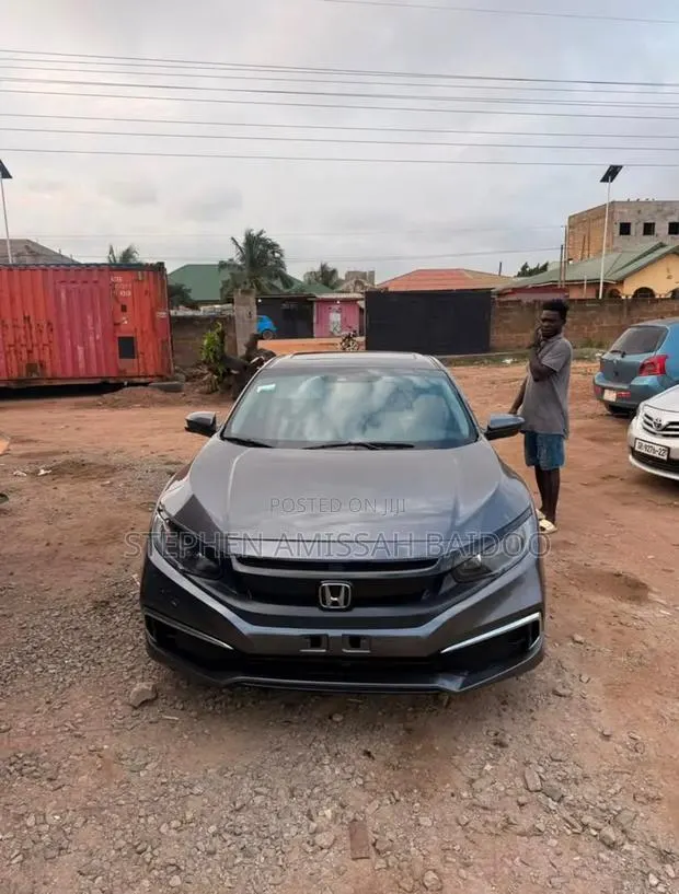Honda Civic EX Sedan 2019 Beige · Photo 1