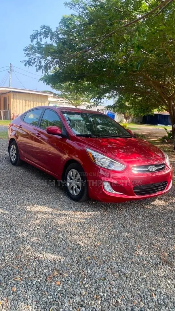 Hyundai Accent 2017 Red · Photo 1