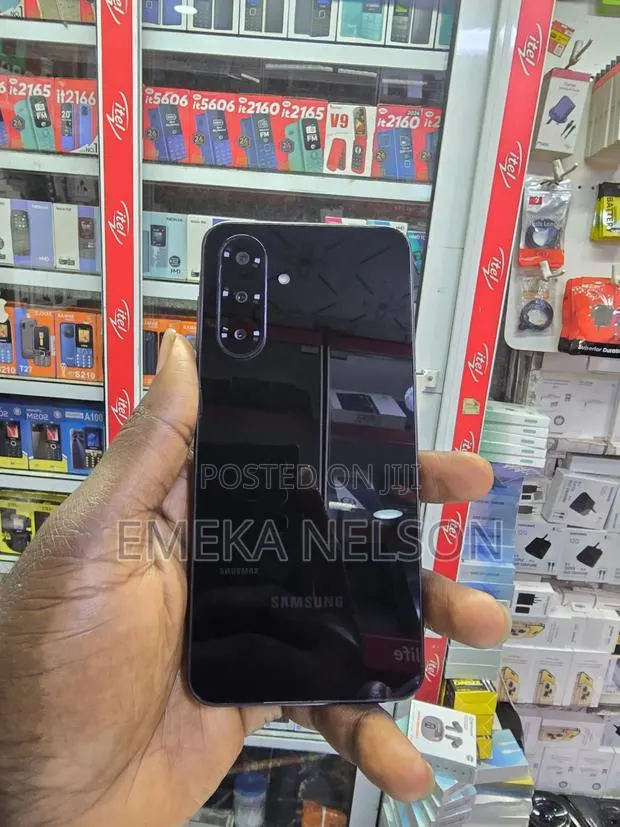 Samsung Galaxy A26 128 GB Black · Photo 1