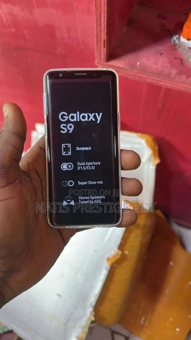 Samsung Galaxy S9 64 GB Black · Photo 1