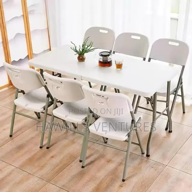 Foldable Table With 6 Chairs · Photo 1
