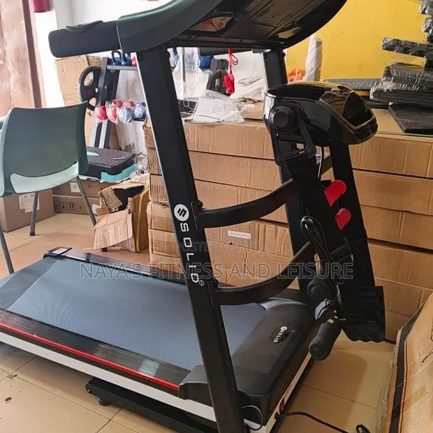 Treadmill 120kg With Massager · Photo 1