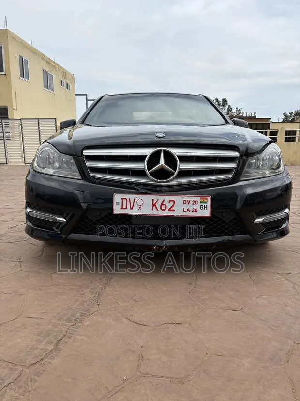 Mercedes-Benz C250 2014 Black · Photo 1