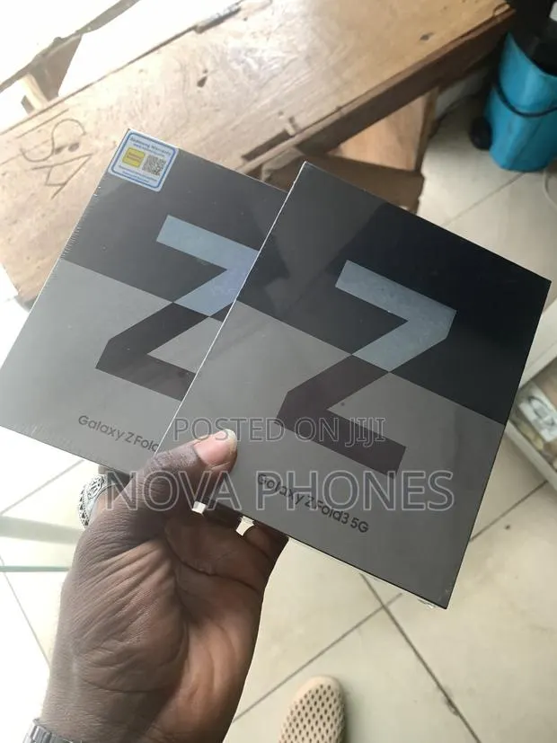 New Samsung Galaxy Z Fold 3 512 GB · Photo 1