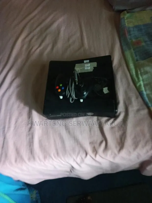 Xbox 360 With 12 Games · Photo 1