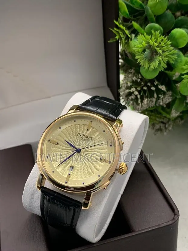 Quality Hermès Leather Watch · Photo 1
