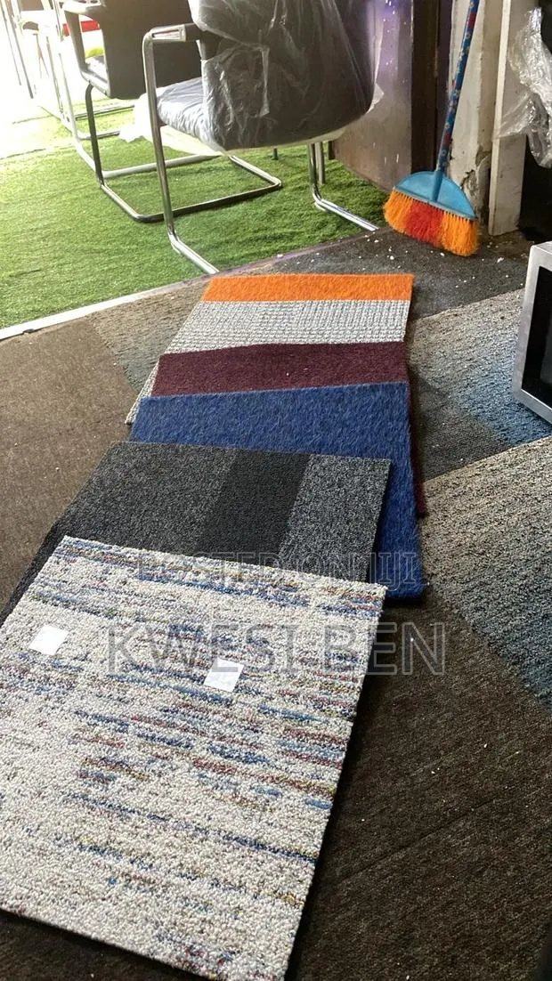 Carpet Tiles · Photo 1