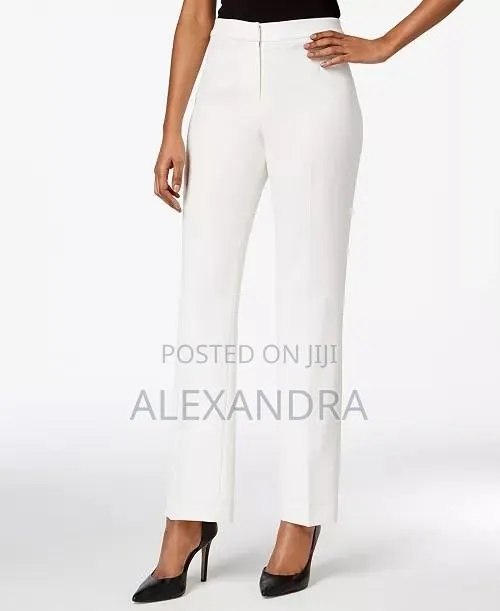 Regular Fit Pants · Photo 1