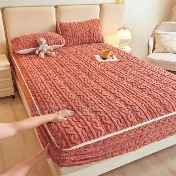 Luxury Bed Covers for Ultimate Comfort · Photo 1