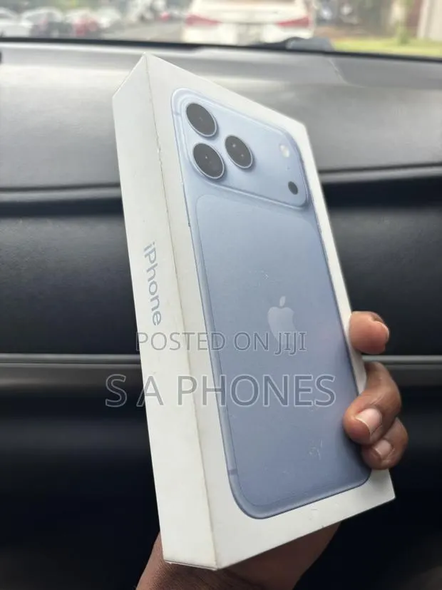 New Apple iPhone 18 Pro Max 256 GB Blue · Photo 1