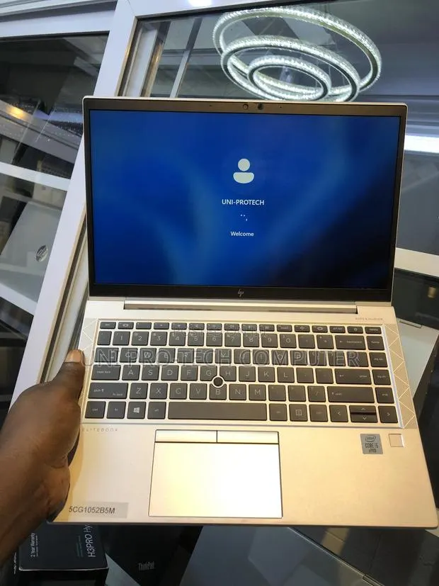 Laptop HP EliteBook 840 G7 16GB Intel Core i5 SSD 256GB · Photo 1