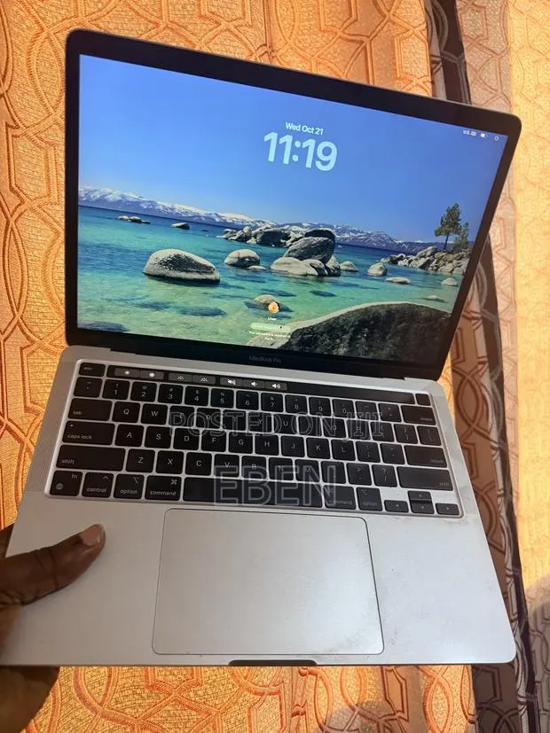 Laptop Apple MacBook Pro 2022 M2 16GB Apple M2 SSD 512GB · Photo 1