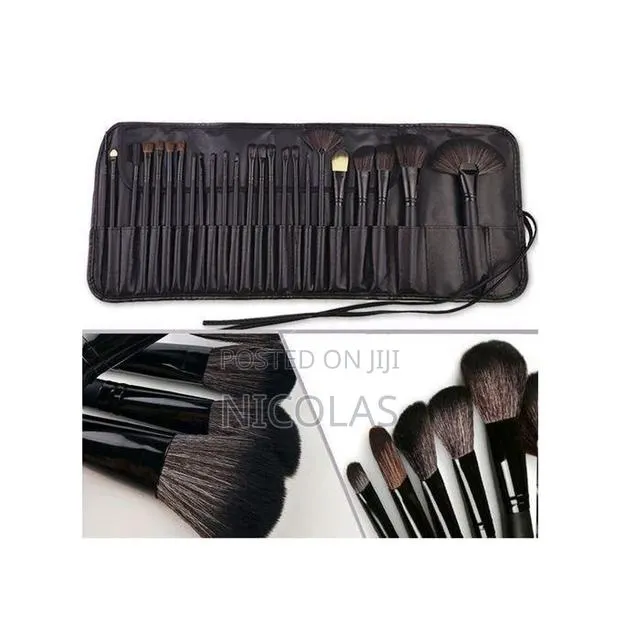 24 PCS Professional Makeup Brush Set SKU 233919 · Photo 1