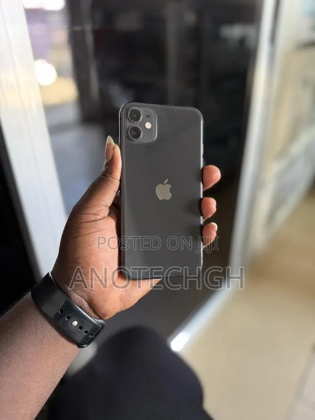 Apple iPhone 11 64 GB Black