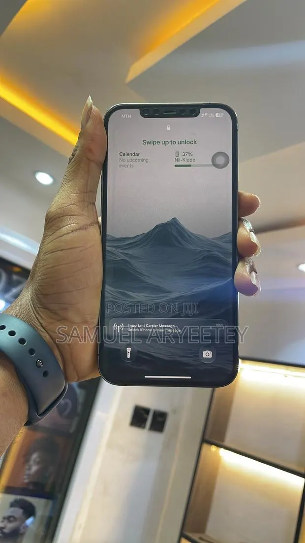 Apple iPhone 12 Pro Max 128 GB Graphite · Photo 1
