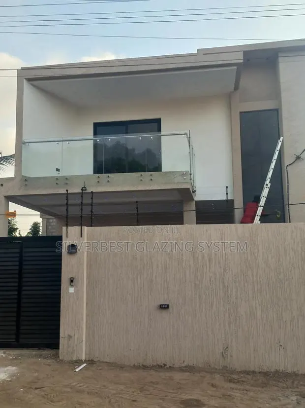 Aluminum and Glass Works, Frameless Balustrade Etc · Photo 2