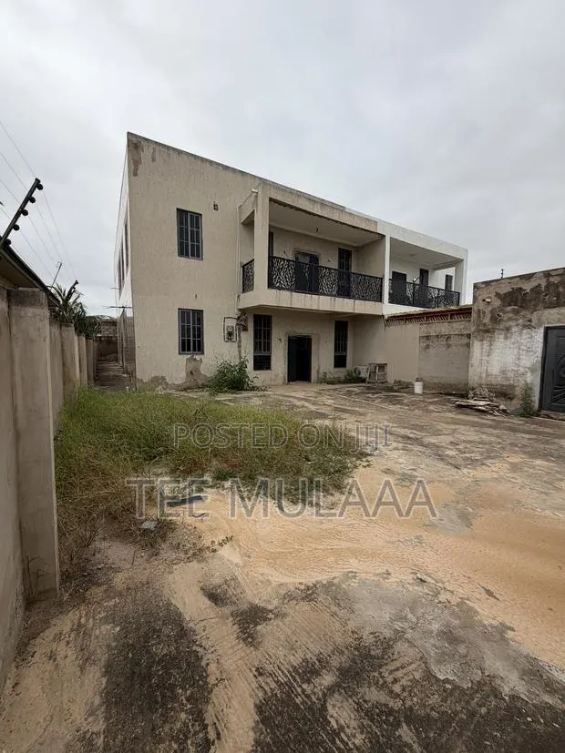 House for Sale as It Is · Photo 1