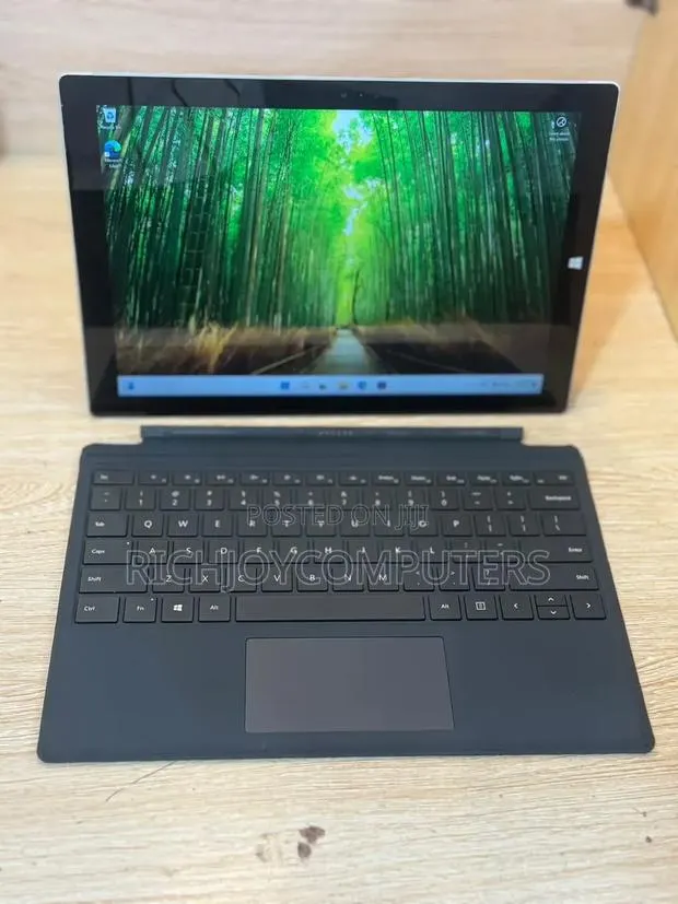 Laptop Microsoft Surface Pro 3 4GB Intel Core i5 SSD 128GB · Photo 1