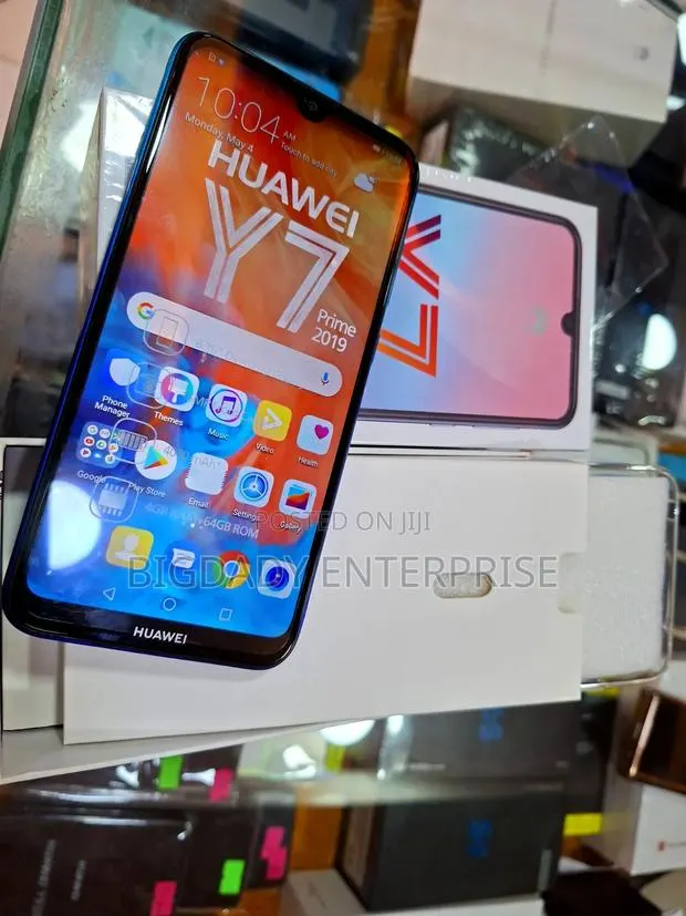 New Huawei Y7 Prime 2019 64 GB Blue · Photo 1