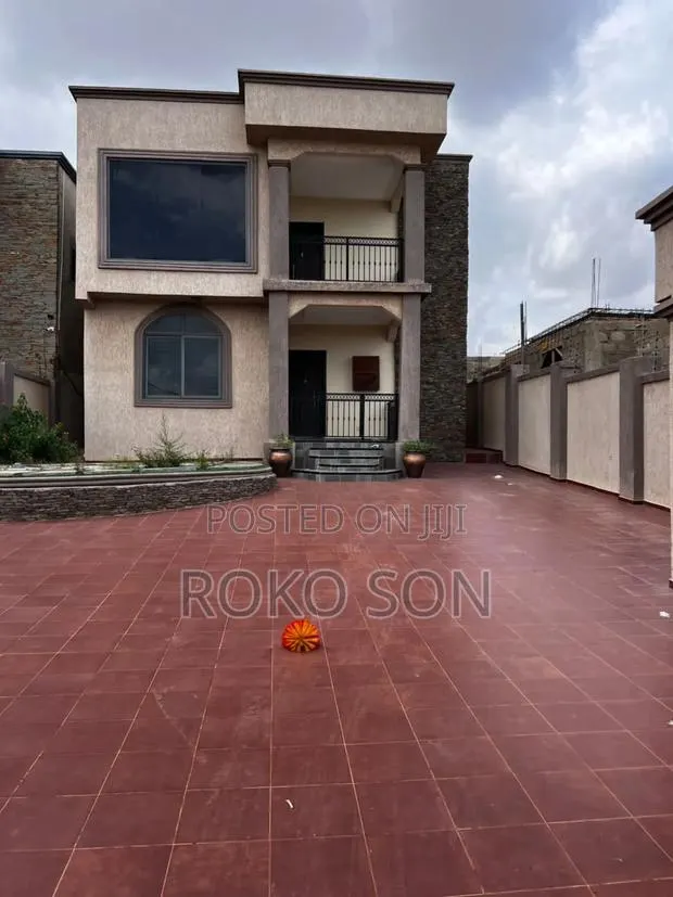 4bdrm Duplex in Dr, Agbogba for rent · Photo 1