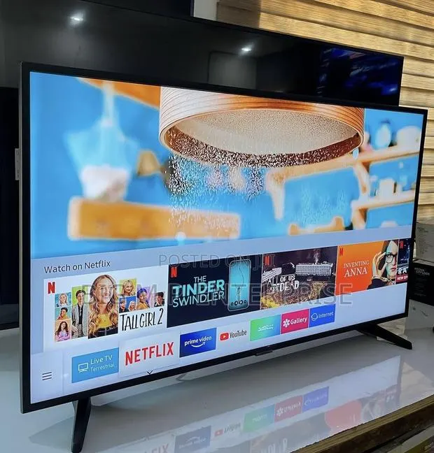 SAMSUNG 50 INCHES Series 7. Smart 4K UHD With Bluetooth, Apple AirPlay · Photo 1