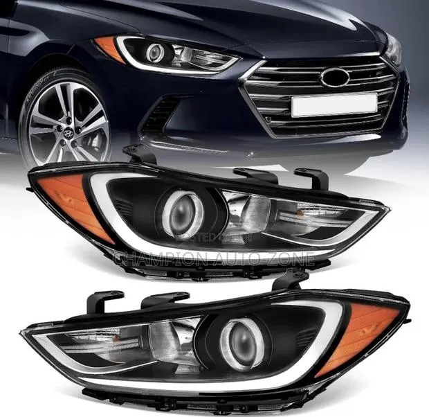 Elantra 2017-2018 Headlight Pair · Photo 1