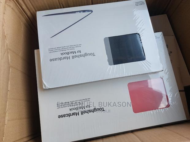 Retina 13 and 15inch Macbook Case · Photo 2