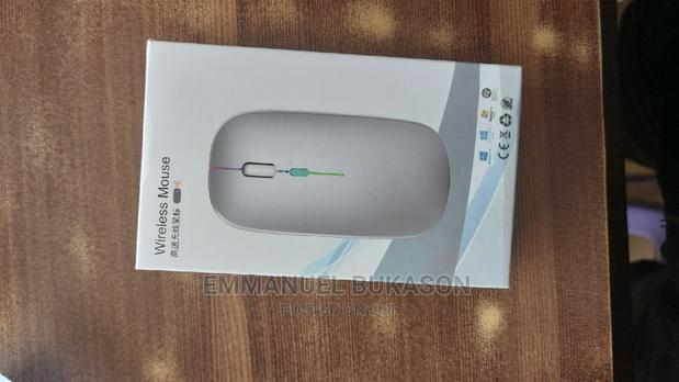 Portable Rechargeable Mouse · Photo 1