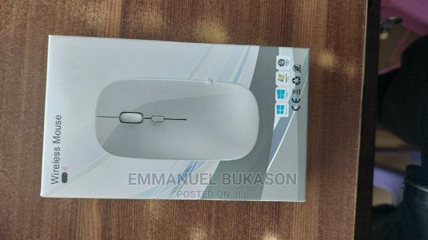 Portable Rechargeable Mouse · Photo 2