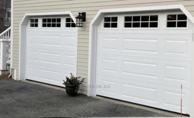 Unique Automated Remote Garage Door · Photo 1