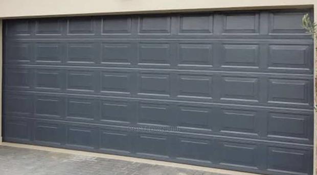 Anti Thief Remote Garage Doors in All Colors · Photo 2