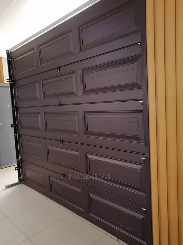 Ultra Modern Design Automatic Garage Doors · Photo 2